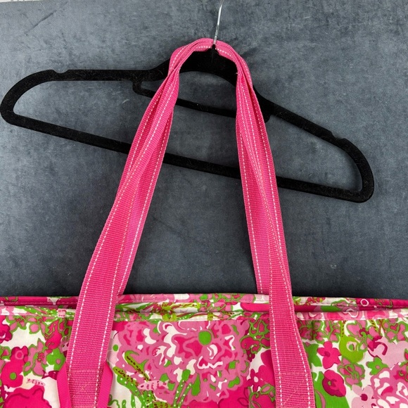 Lilly Pulitzer Large Cooler Bag with Bottle Opener in Beach Rose - Picture 5 of 8